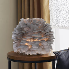 Load image into Gallery viewer, Luxury Feather Table Lamp
